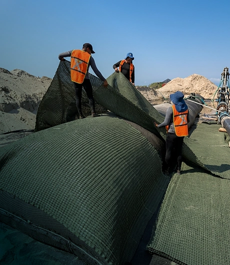 Instalación de tubos geotextiles en Chalacatepec, Jalisco